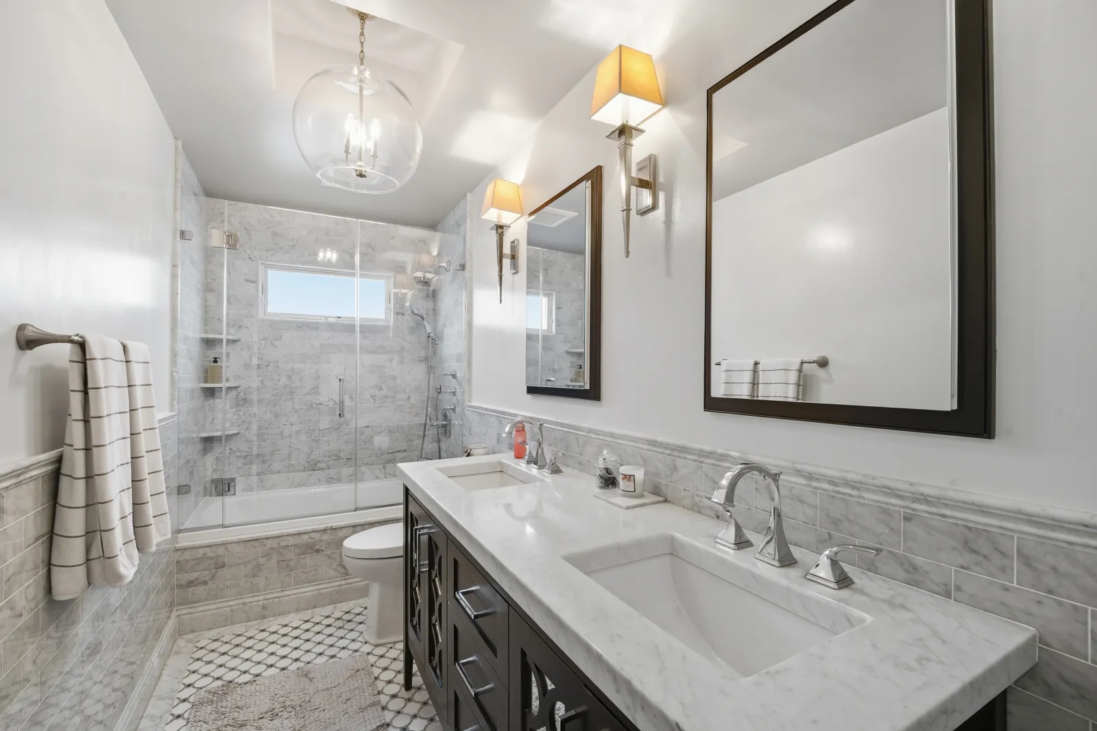 Luxury New York City residence interior photographed by RealtaSnap