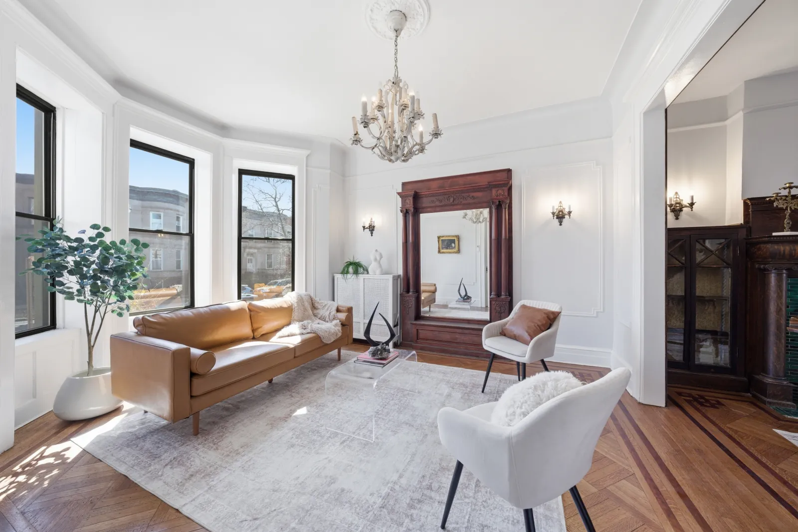 Bright, HDR-photographed New York City living room by RealtaSnap