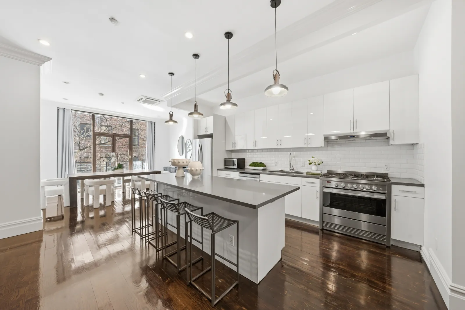Modern NYC condo interior — real estate photography by RealtaSnap