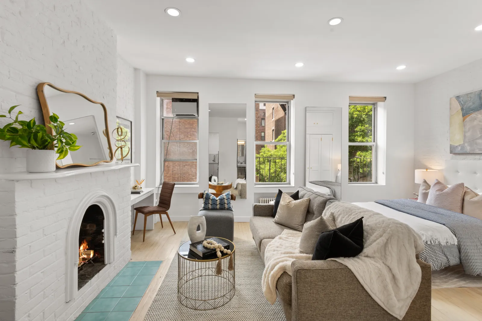 Spacious open-concept NYC home photographed by RealtaSnap