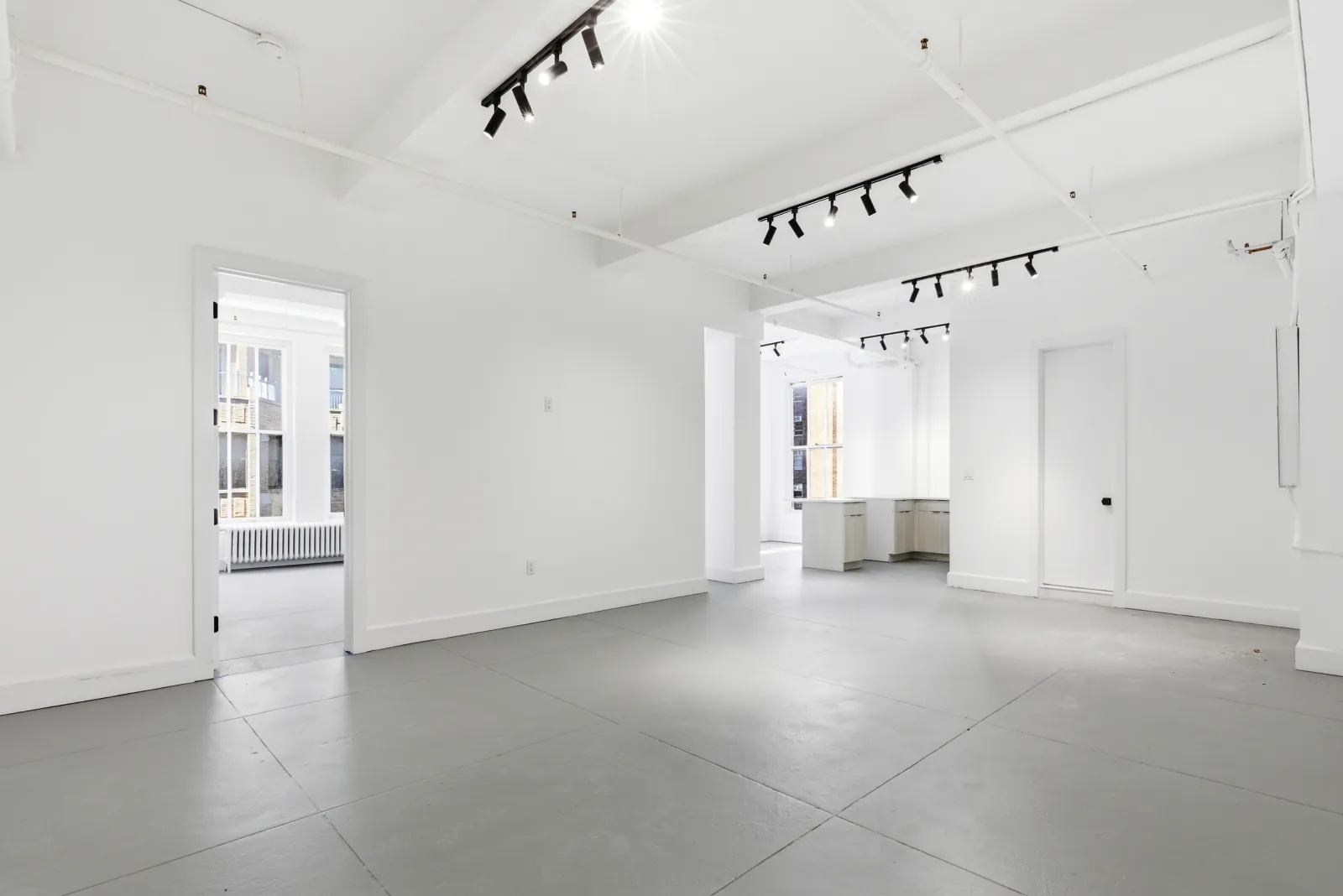 Spacious open-concept NYC home photographed by RealtaSnap