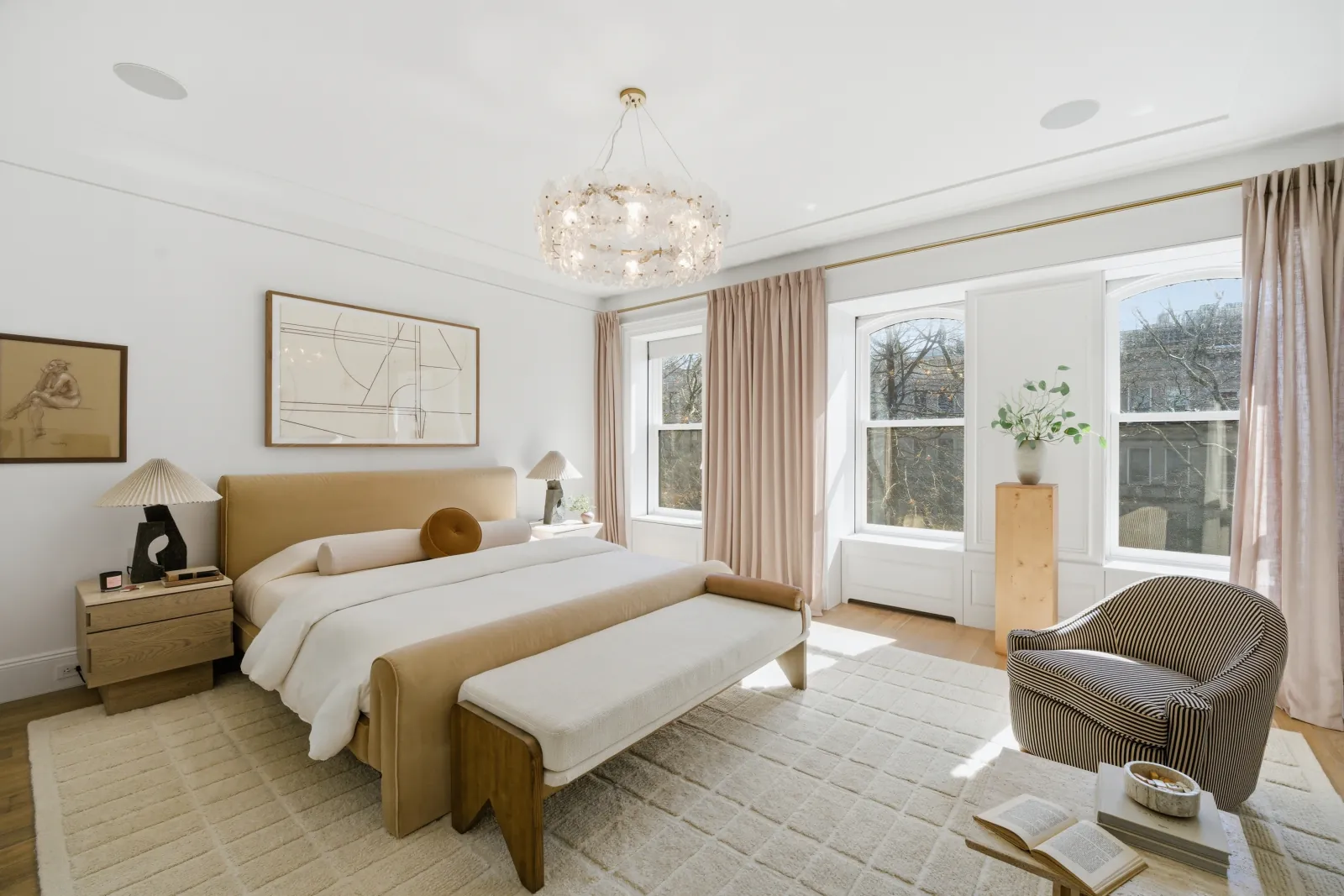 Contemporary Manhattan living room — HDR real estate photography