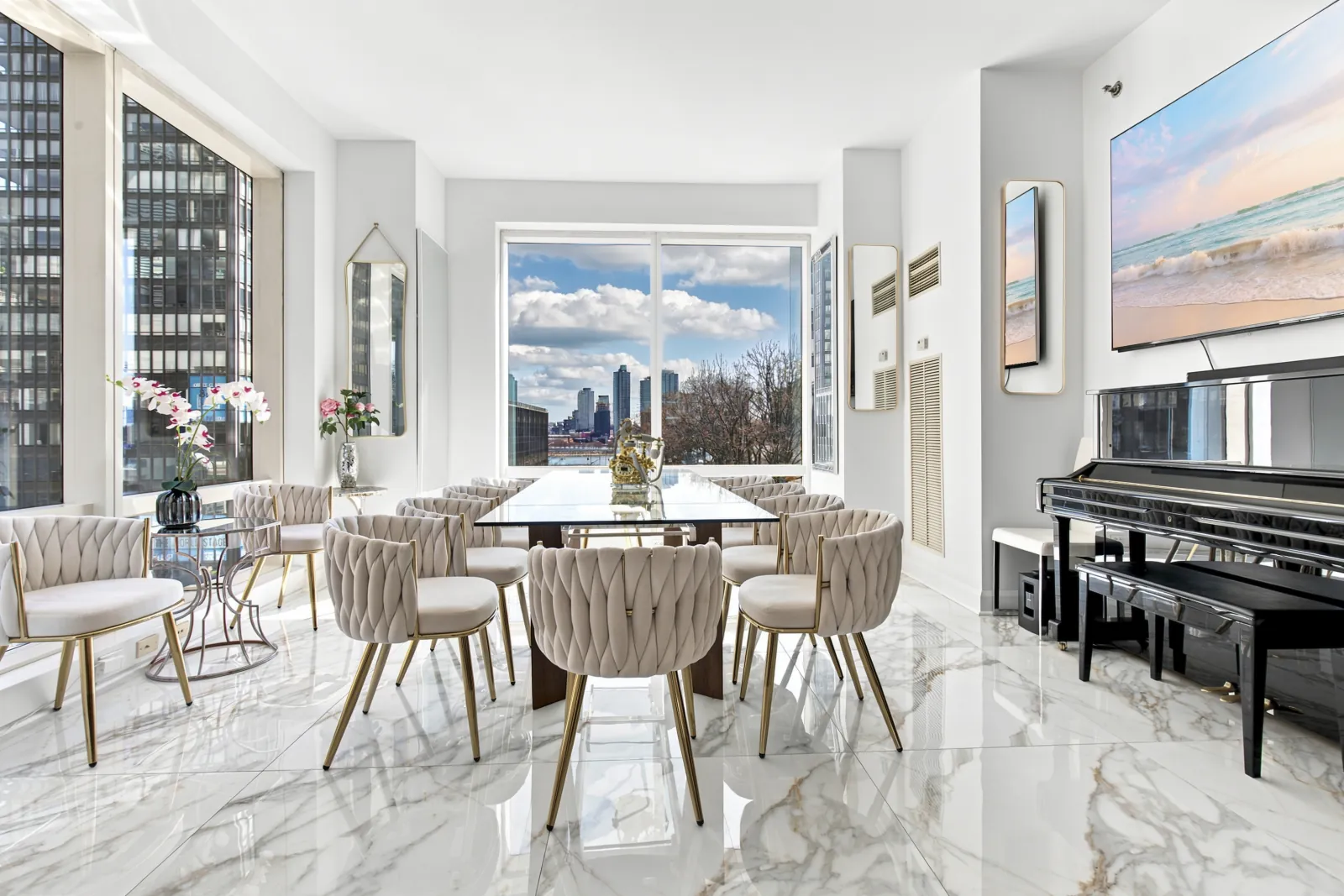 Contemporary Manhattan living room — HDR real estate photography